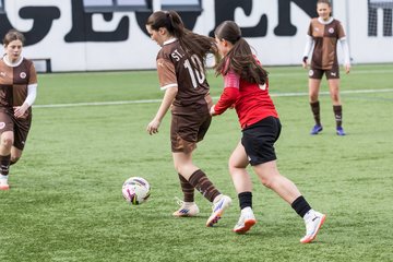 Bild 36 - wBJ FC St. Pauli - Walddoerfer SV : Ergebnis: 3:4
